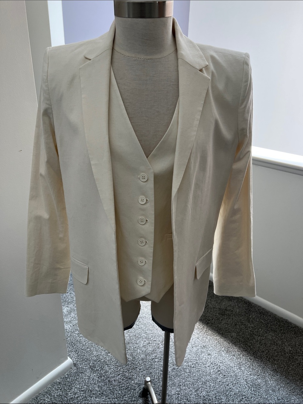 Cream Women's Blazer and Vest Set - Elegant Tailored Jacket